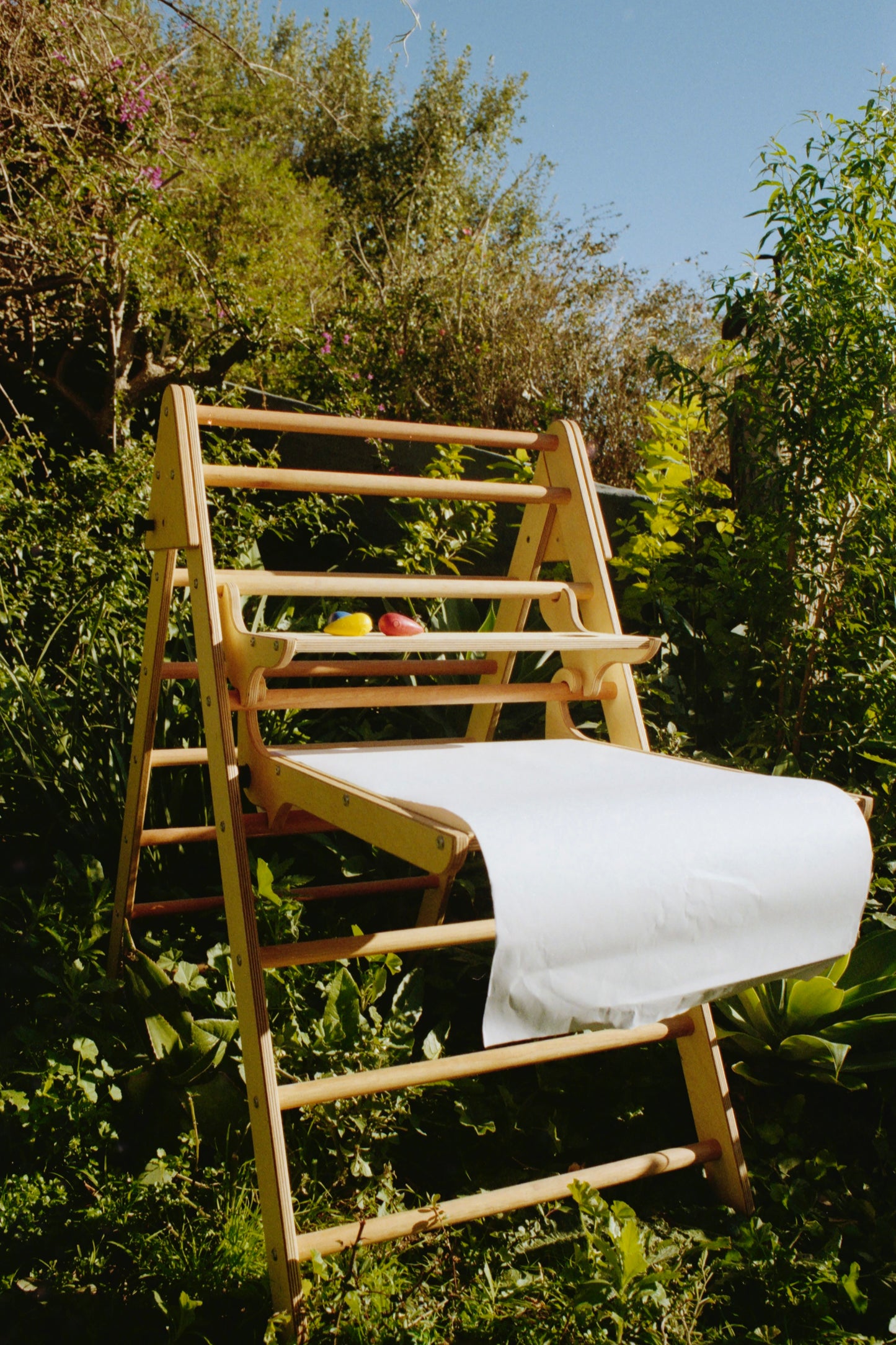 Convertible Pikler Triangle and Art Easel “Climb and Create”