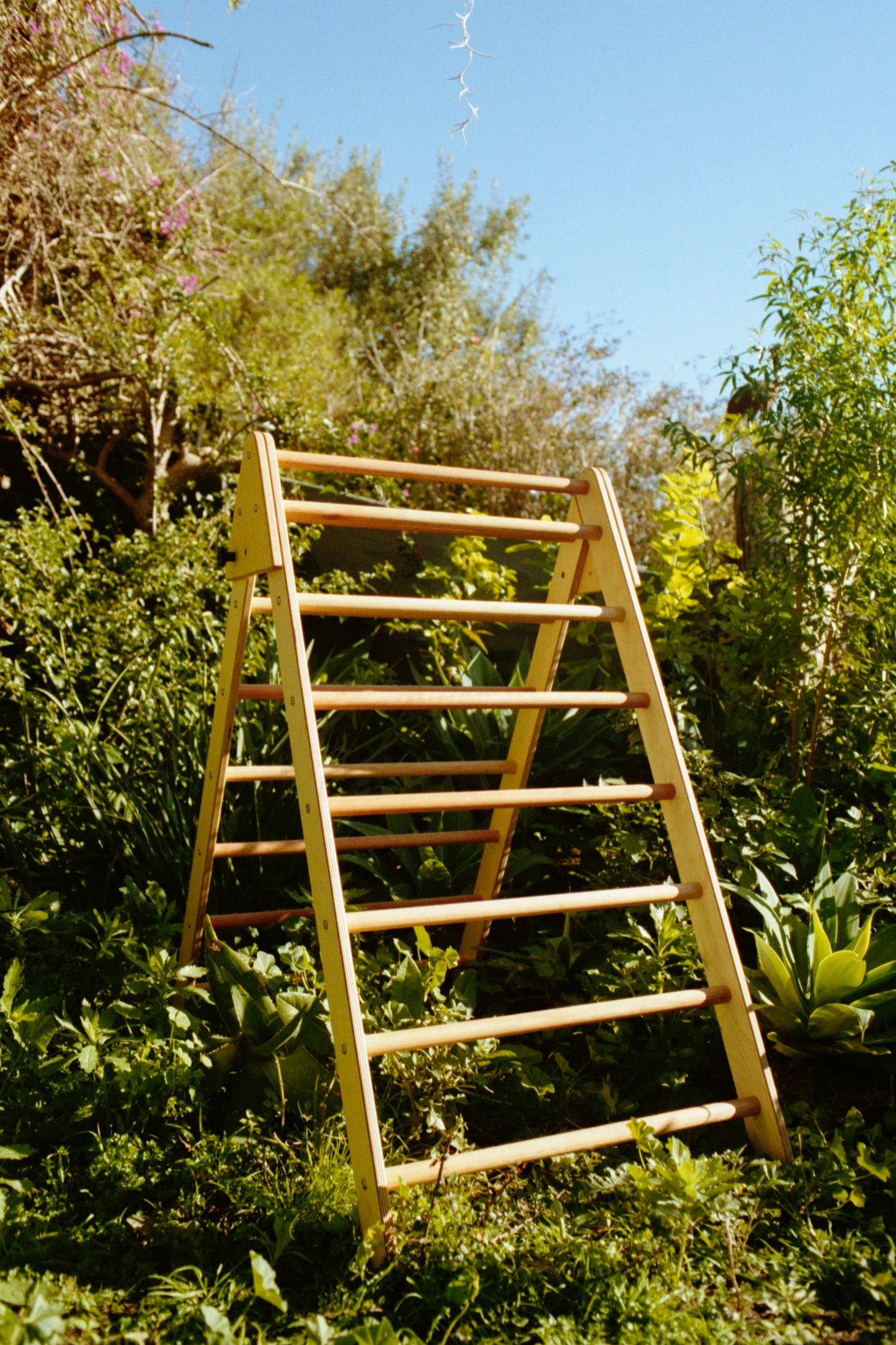 Convertible Pikler Triangle and Art Easel “Climb and Create”